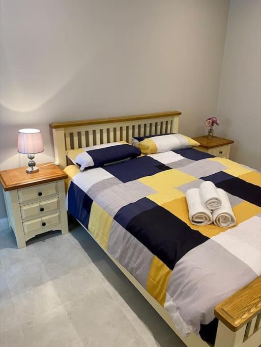 Erne Getaway No.8 Brand New 1 Bed Apartment Enniskillen Exteriör bild